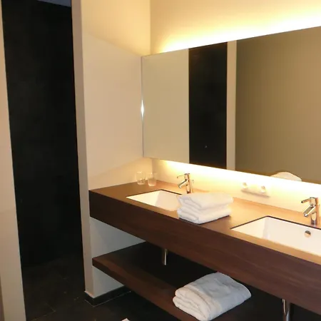 Appartement House Loppem 9-11 *