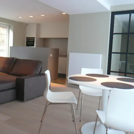 Appartement House Loppem 9-11 *