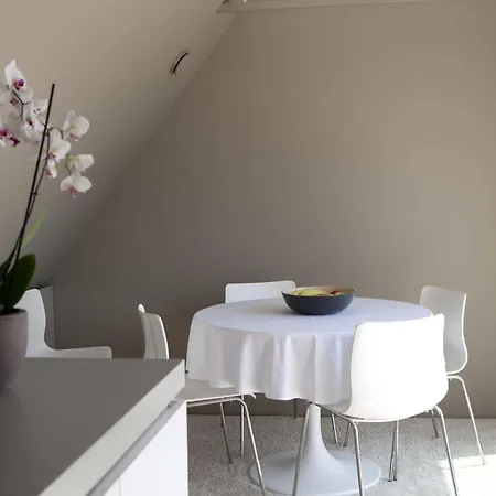 Appartement House Loppem 9-11 *